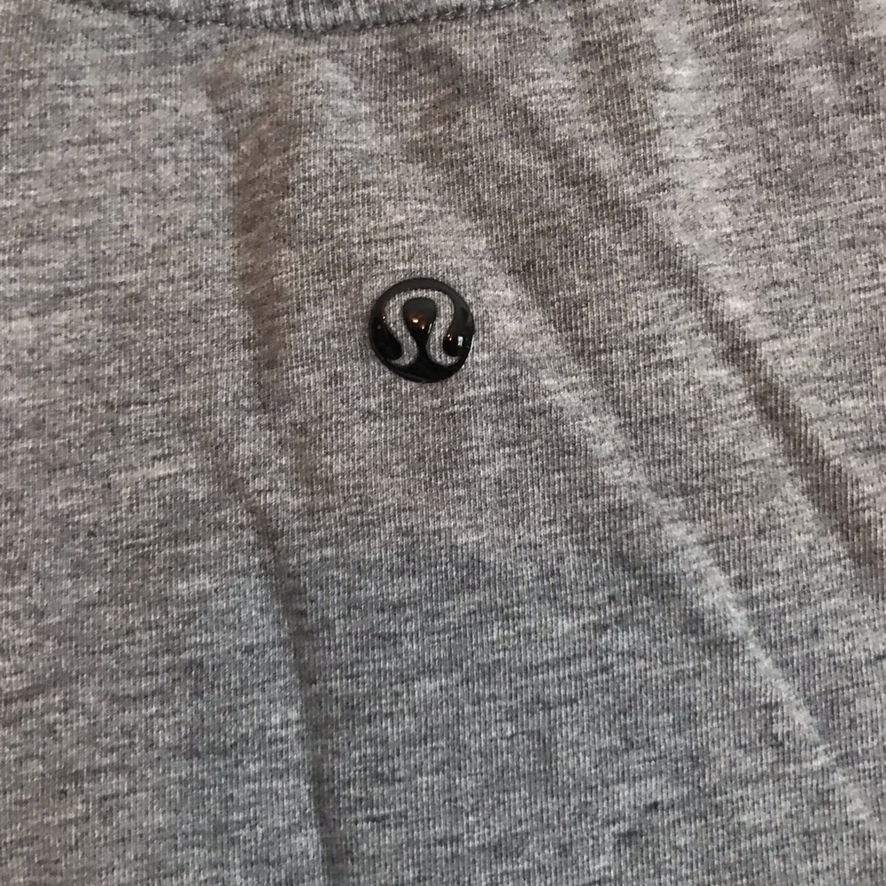 Gray Lululemon T-shirt